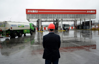 КЗК: "Лукойл" не злоупотребява с монопола си