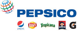 Търговският щанд на PepsiCo на търговско изложение в Атланта, провело се в края на миналата година, показва много ясно двете крайности във фирмата, коментира Wall Street Journal.