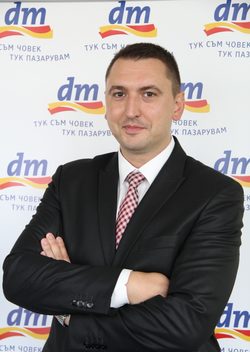 Те поемат поста от австрийския управител Томас Кьок, който ще отговаря за новосъздаденото подразделение на dm в Италия заедно с Хуберт Крабихлер.