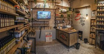 Производителят на люти сосове "Чили хилс фудс" отвори собствен магазин