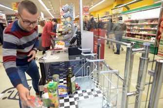 T Market откри първия си обект с каси на самообслужване в София