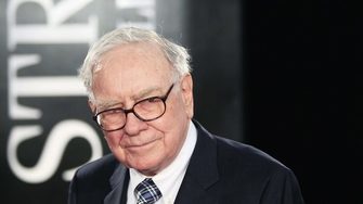Berkshire на Уорън Бъфет купи за първи път акции в гиганта за електронна търговия Amazon