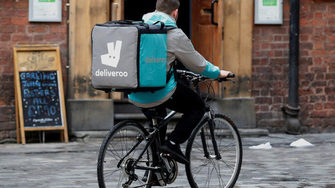 Amazon инвестира в компанията за доставка на храна Deliveroo