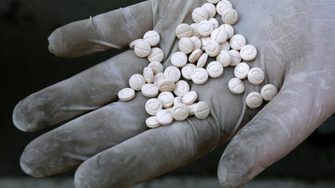 Фармацевтични компании в САЩ сключиха споразумение за 48 млрд. долара заради опиоидната криза