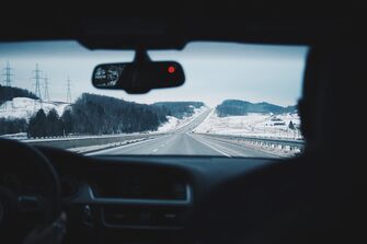 Как да оборудваме автомобила си, за да сме спокойни на пътя