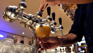 Защо азиатското звено на AB InBev се отказа от най-голямото IPO в света за 2019 г.