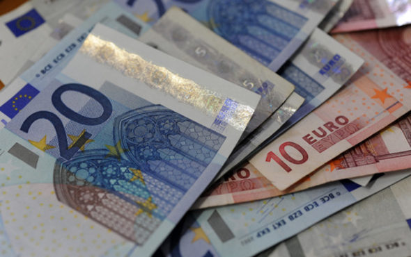 Инфлацията на годишна база се повиши до 2.8% през април, по предварителни данни от Евростат.