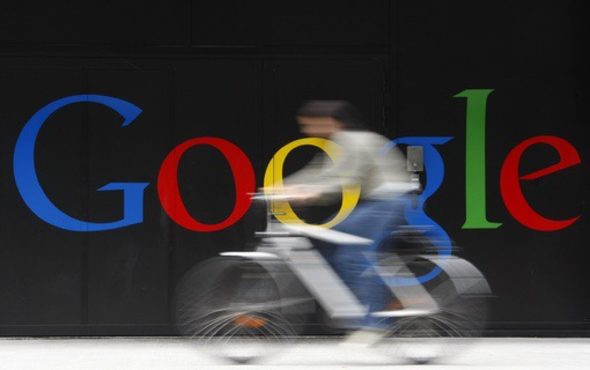 Според технологичния онлайн портал Mashable, Google ще продава в магазините си своите хардуеърни продукти.