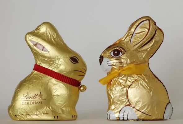 Спорът беше между Lindt и германския производител и конкурент Confiserie Riegelein, който също предяви претенции да продава шоколадови зайци по Великден.