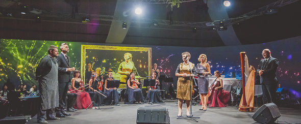 Темата на 360-градусовата Secret Dinner беше "Тайната на петата стихия"