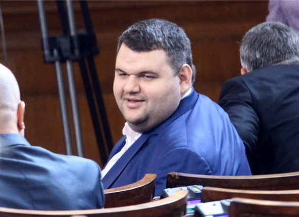 Заради една акция по-малко от законовия праг купувачът няма да бъде обявен