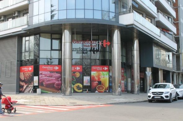 Единственият останал магазин на веригата в морския град е първият, който се намира в мол "Плаза"