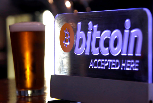 Биткойнът се срина с 23% след новината