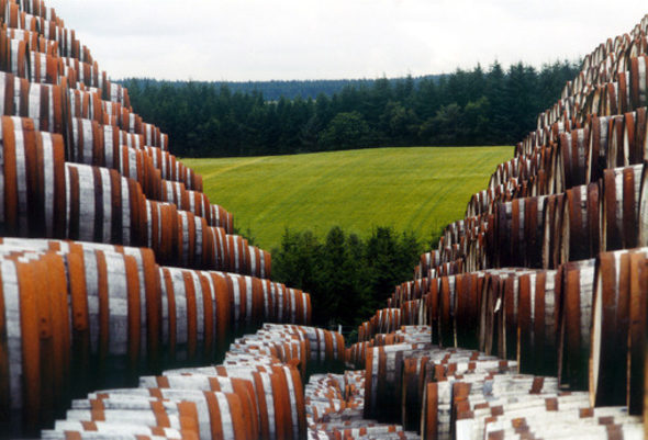 Плановете на производителя English Whisky Company са за продажба на 100 хил. бутилки годишно до 2012 г.
