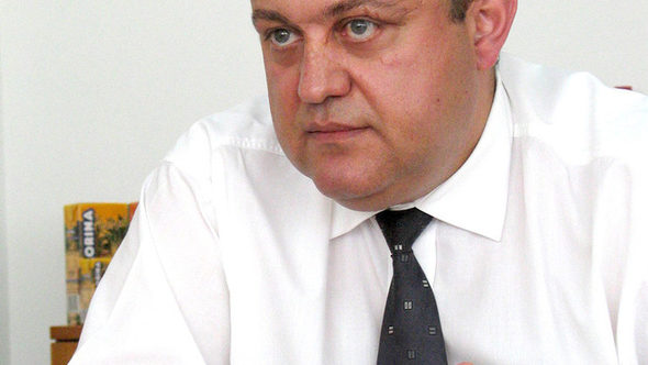 Причината е, че "Флорина" изпитва финансови и ликвидни затруднения и не може да ги реши със собствените си възможности.