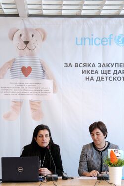 IKEA дарява 2 лева от всяка плюшена играчка, купена в магазините й, на UNICEF и Save the Children