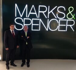 Франсоа Смейерс, регионален директор на Marks and Spencer за Европа и Сорин Станку, мениджър за Балканите бяха в София за отварянето на най-големия магазин на веригата на Балканите в софийския Paradise Center.