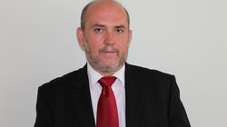 Красин Димитров има опит като консултант в региона на Балканите