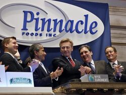 Hillshire Brands ще придобие конкурента си Pinnacle Food.