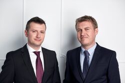 Те наследяват Робин ван Розен, който от началото на тази година е вицепрезидент и генерален мениджър на Philips Personal Health за Великобритания и Ирландия.