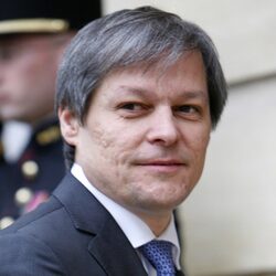 Премиерът Дачиан Чолош смята, че тази мярка може да доведе до стимулиране на икономическия растеж и развитие на производстото, без да засяга съществено държавния бюджет.