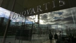 Според обвинението те незаконно са платили 2.6 милиарда вона (2.3 млн. долара) на лекари, за да предписват лекарствата на фирмата.