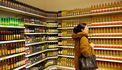 Проучване на "Активни потребители" анализира етикетите на 25 синтетични заместители на оцет, закупени от супермаркети в София и Пловдив
