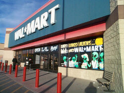 Wal-Mart Stores отново оглави класацията на най-големите публични компании в САЩ на списание "Fortune" - Fortune 500, като остави на второ място Exxon Mobil Corp, съобщава Profit.bg.
