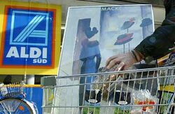 Създателите на веригата дискаунтъри Aldi ­ братята Карол и Тео Албрехт са най-богатите жители на Германия. 87-годишният Карл притежава състояние в размер на 17,5 млрд. евро /$24.7 млрд./, а 85-годишният му брат Тео разполага с богатство от 17 млрд. евро. Това сочат данните от седмата поредна годишна класация изготвена от германското списание "Мениджър Магазин", цитирани от в. "Монитор".