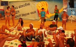В рамките на седмица инициативата се проведе в 3 черноморски града, като стартира на 4 август 2009 г. във Варна, "посети" Бургас на 6 август 2009 г. и завърши на 8 август 2009 г. в Приморско.